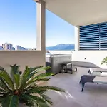 Luxury Modern Penthouse W Jacuzzi & Huge Terrace Apartment Split