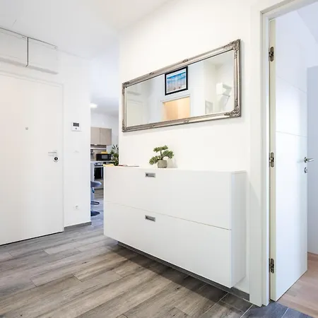 New Luxury 3-bedroom Penthouse With Huge Terrace Apartment