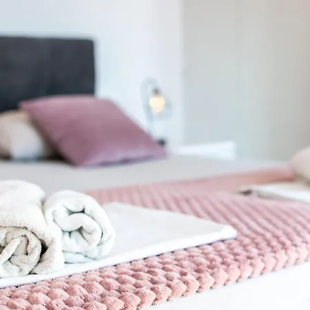 Appartement Luxury Modern Penthouse W Jacuzzi & Huge Terrace Split